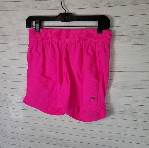 MOUNTAIN HARDWEAR NYLON TRACK SHORTS IN HOT PINK, SZ SMALL - Picture 3 of 15